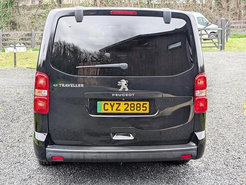 Used Peugeot e-Traveller Business-Line 100 kW (136 HP) 2023 Black MPV