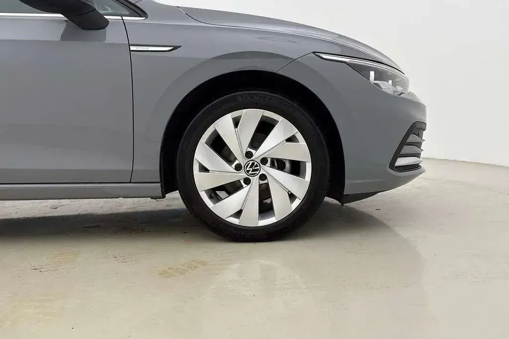 Used VW Golf VII Style 130 HP (95 kW) 2021 Grey Hatchback