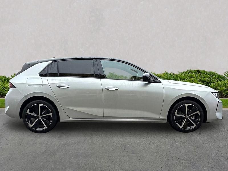 New Vauxhall Astra 130 HP (95 kW) 2025 Grey Hatchback