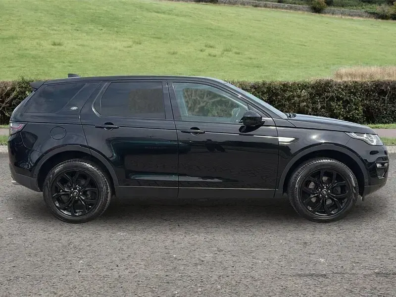Used Land Rover Discovery 5 HSE 180 HP (132 kW) 2019 Black SUV