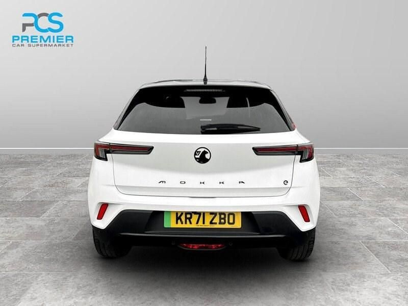 Used Vauxhall Mokka SRi 11 kW (15 HP) 2022 White SUV