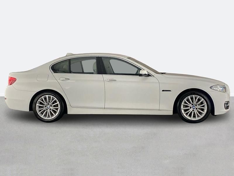 Used BMW 520 Luxury Line 2016 White Sedan