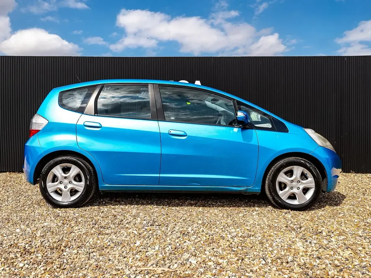 Used Honda Jazz ES 100 HP (73 kW) 2010 Blue Hatchback