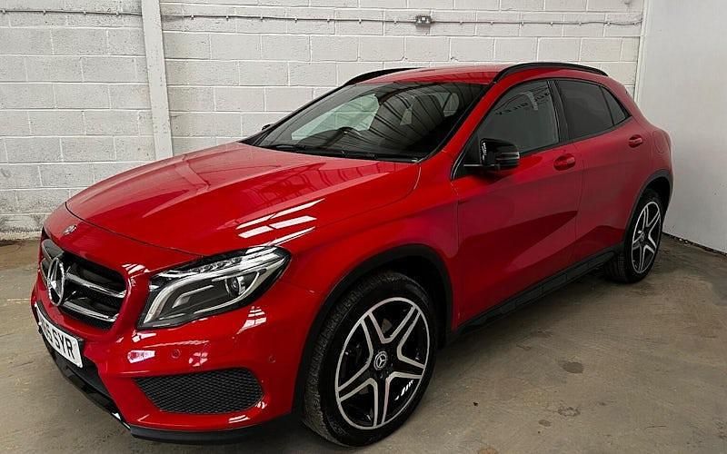 Used Mercedes GLA220 AMG line 170 HP (125 kW) 2015 Red SUV