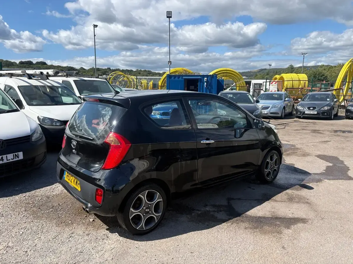 Used Kia Picanto 84 HP (61 kW) 2012 Black Hatchback