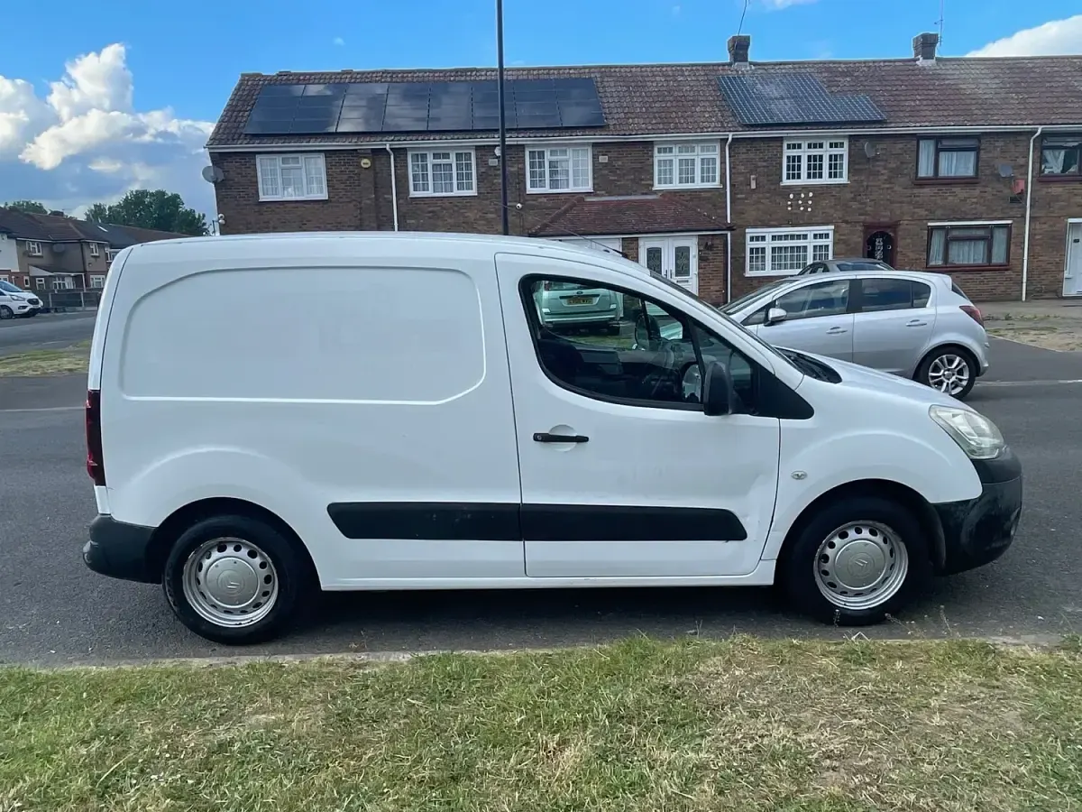 Used Citroën Berlingo 2009 White MPV