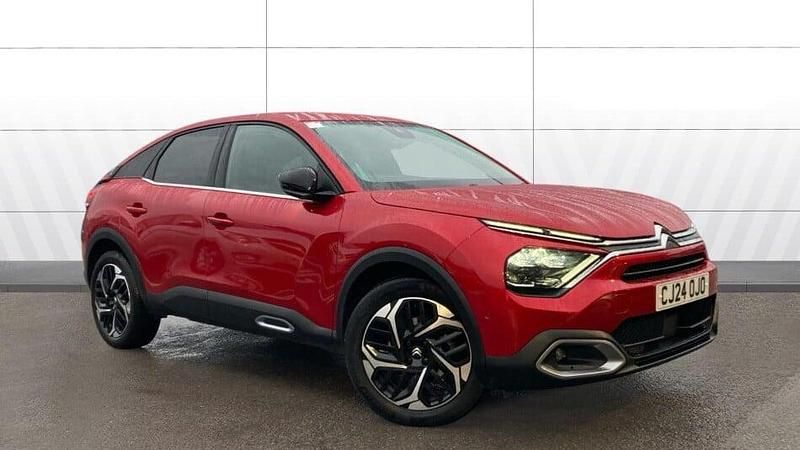 Used Citroën C4 131 HP (96 kW) 2024 Red Hatchback