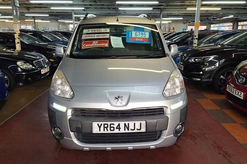 Used Peugeot Partner Tepee Outdoor 115 HP (84 kW) 2014 Silver MPV