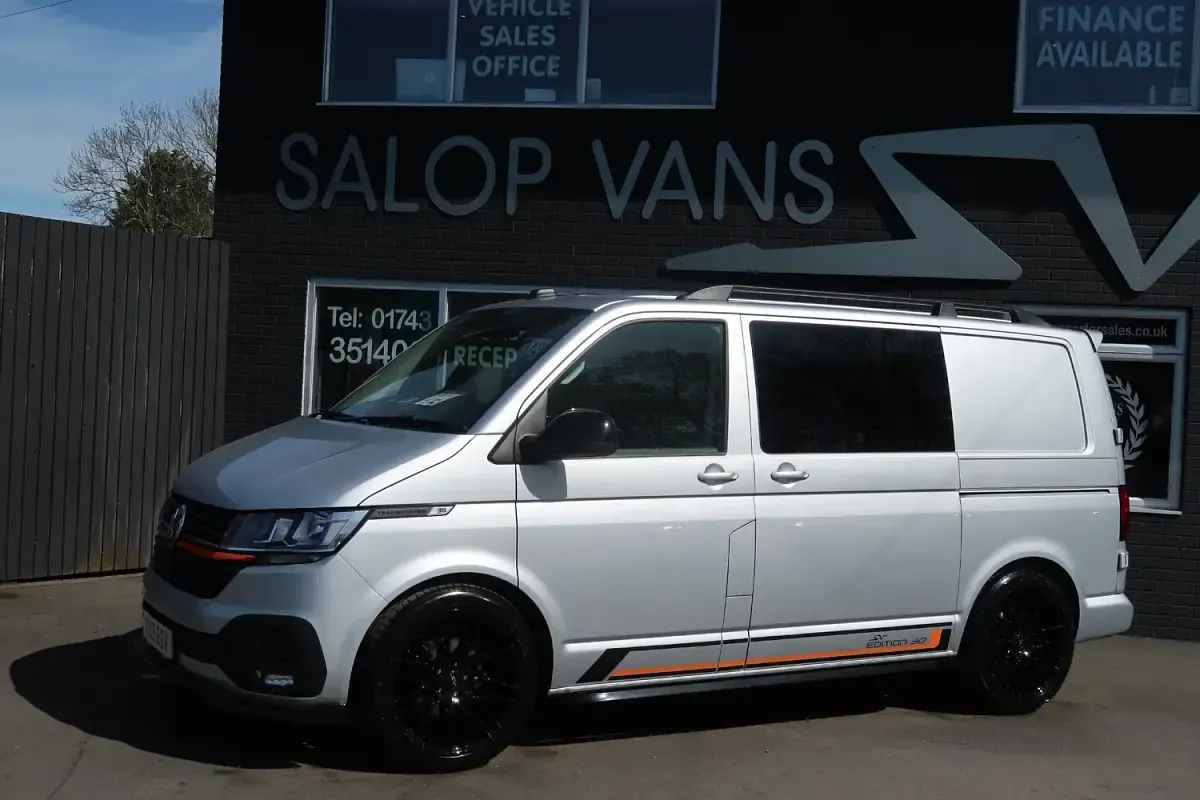 Used VW T6.1 Highline 150 HP (110 kW) 2021 Silver Van