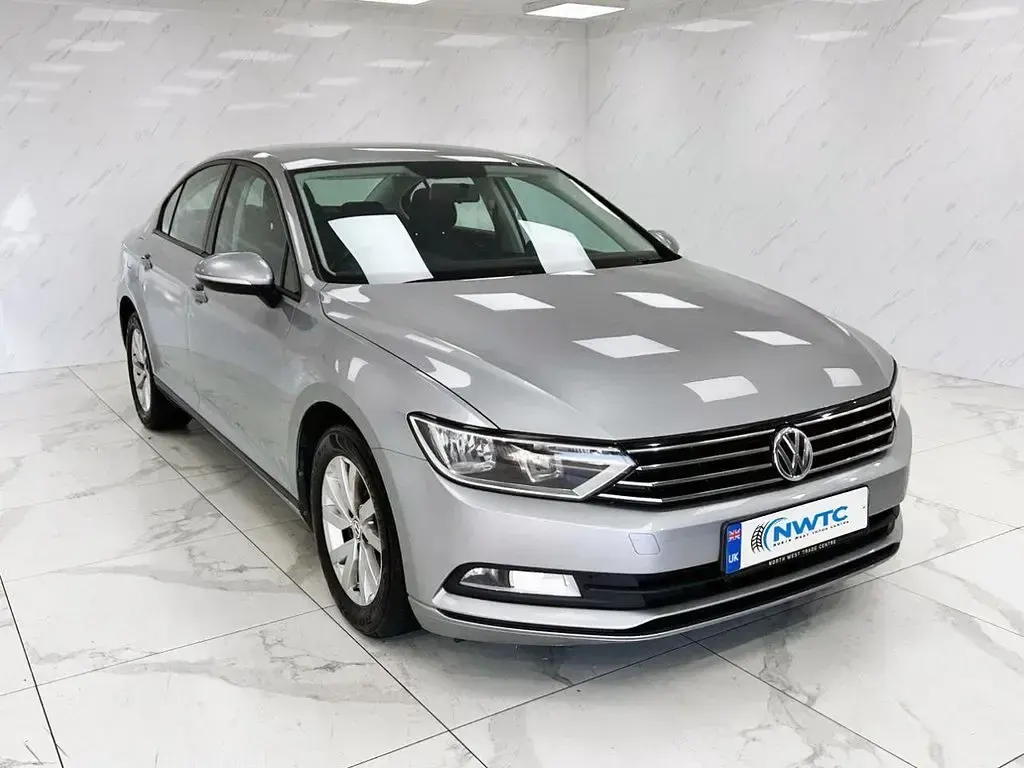 Used VW Passat S 150 HP (110 kW) 2019 Silver Sedan