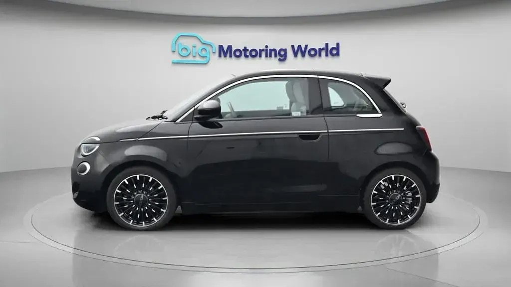 Used Fiat 500e La Prima 86 kW (118 HP) 2022 Hatchback