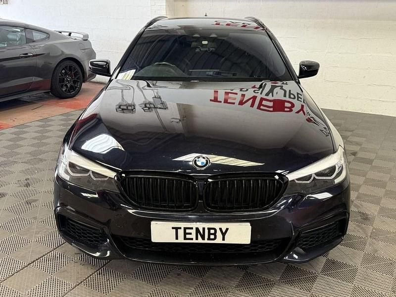 Used BMW 520 M Sport 190 HP (139 kW) 2017 Black Estate