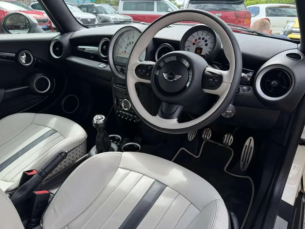 Used Mini Cooper S Cabriolet 184 HP (135 kW) 2013 White Cabriolet