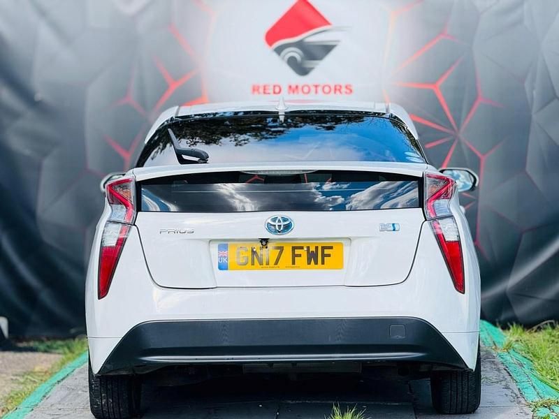 Usado Toyota Prius 70 CV (51 kW) 2022 Blanco Utilitario