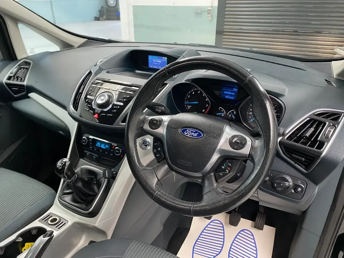Begagnad Ford C-MAX Titanium 2011 Svart Minibuss