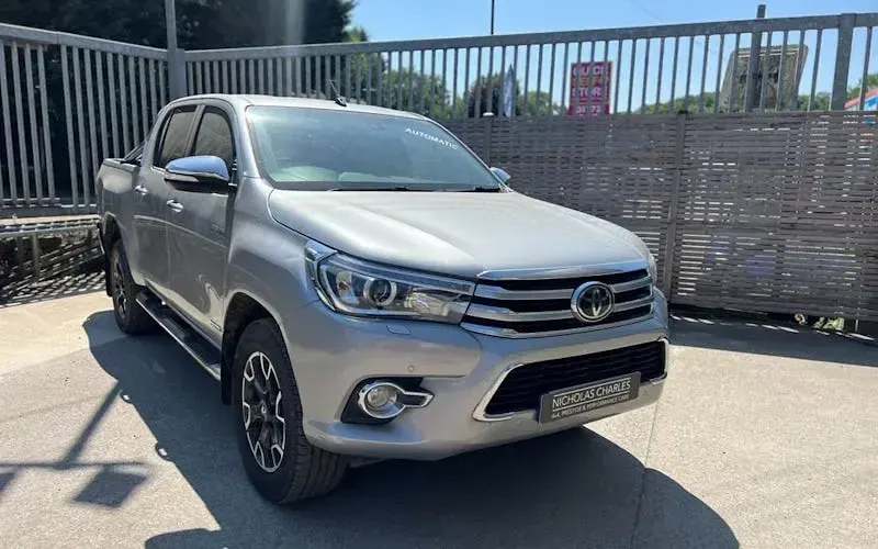 Used Toyota HiLux 150 HP (110 kW) 2020 Pickup