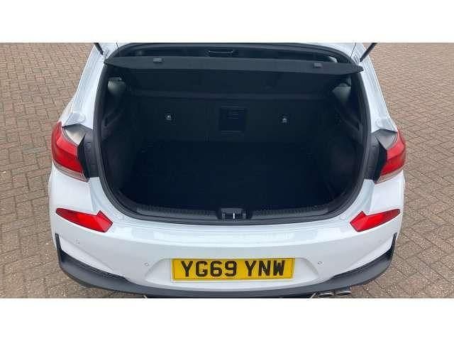 Used Hyundai i30 N Line 140 HP (102 kW) 2019 White Hatchback