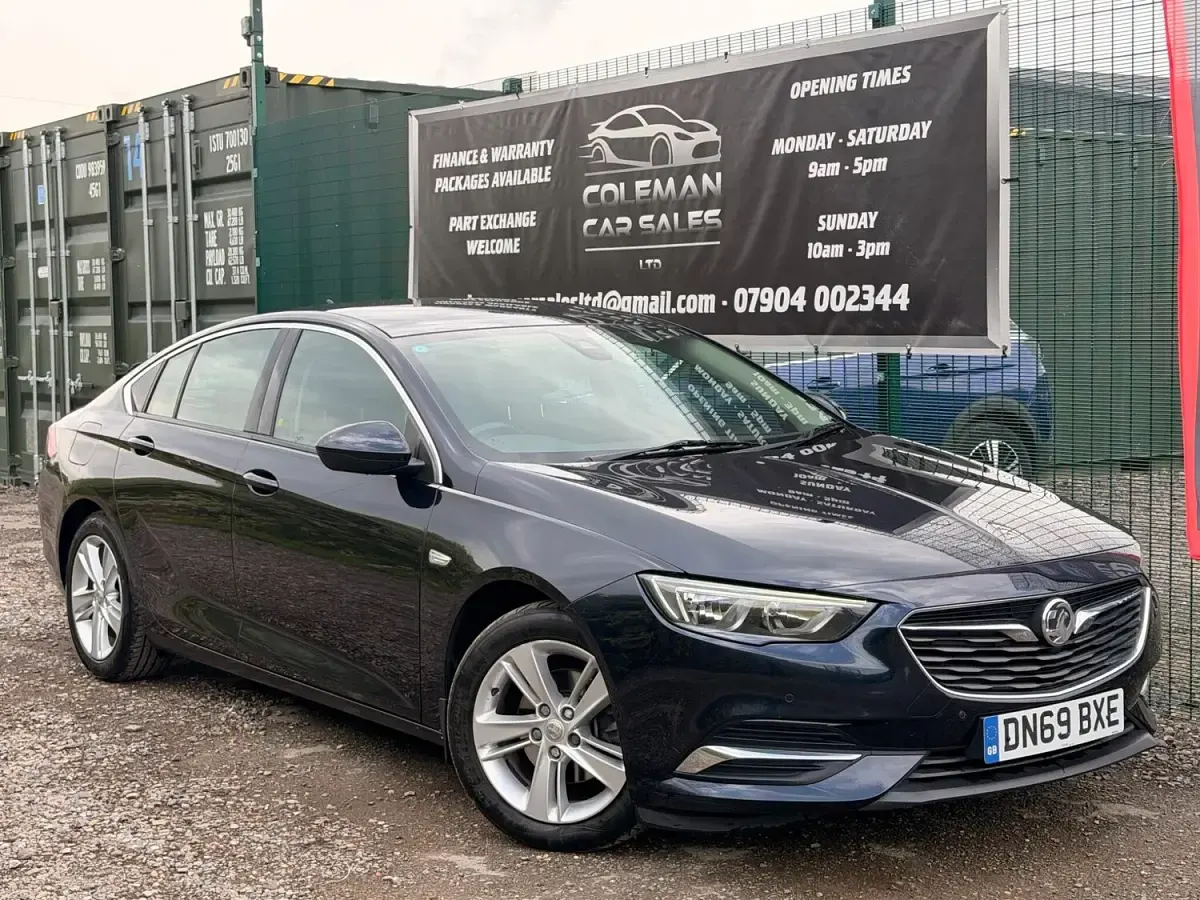 Used Vauxhall Insignia 2019 Blue Hatchback