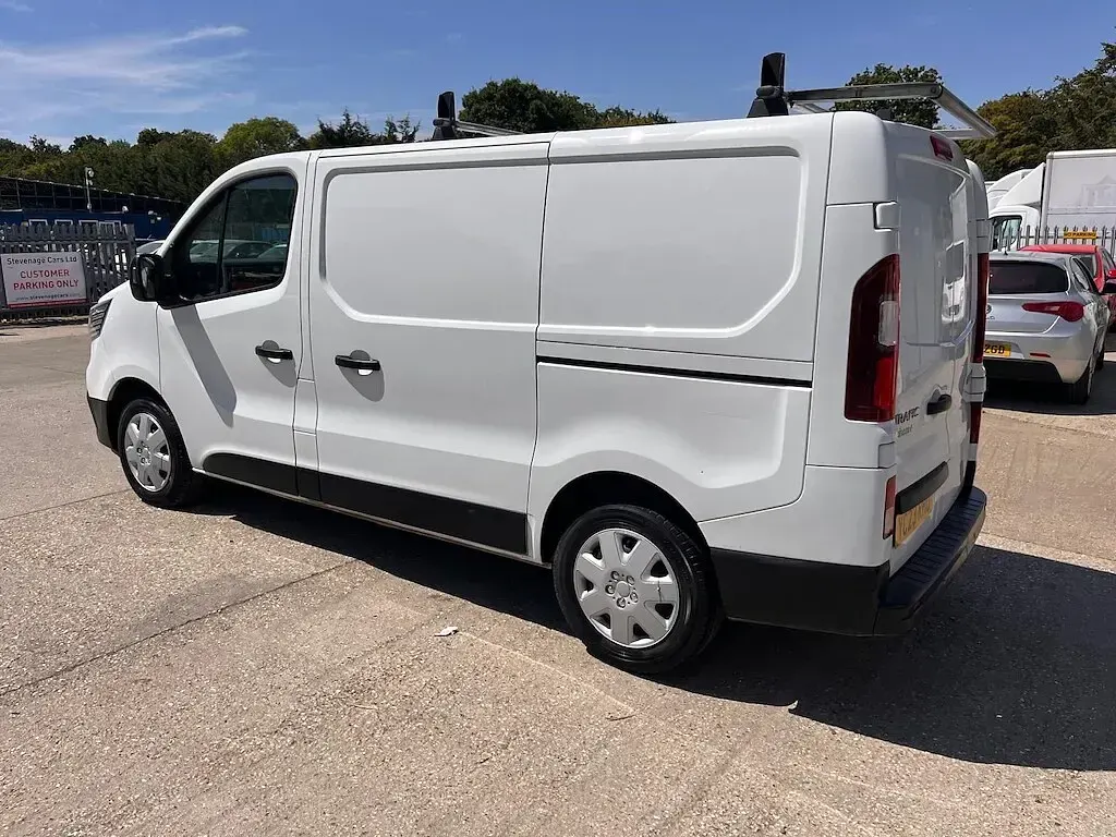 Used Renault Trafic Business 2023 White MPV