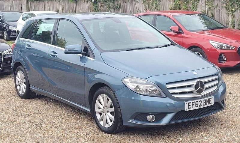 Used Mercedes B180 SE 122 HP (89 kW) 2012 Blue MPV