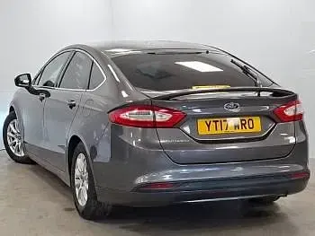 Used Ford Mondeo Zetec 120 HP (88 kW) 2017 Grey Hatchback