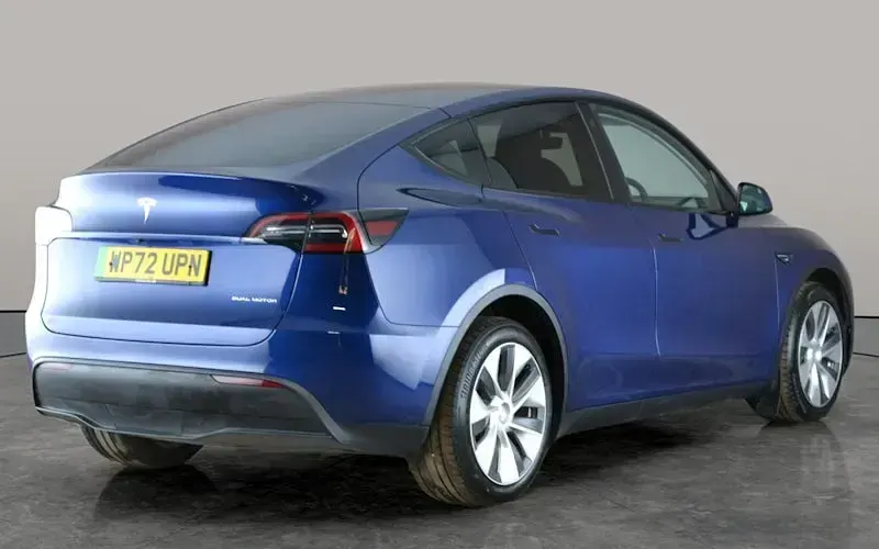 Used Tesla Model Y Long Range AWD 378 kW (514 HP) 2022 Blue SUV