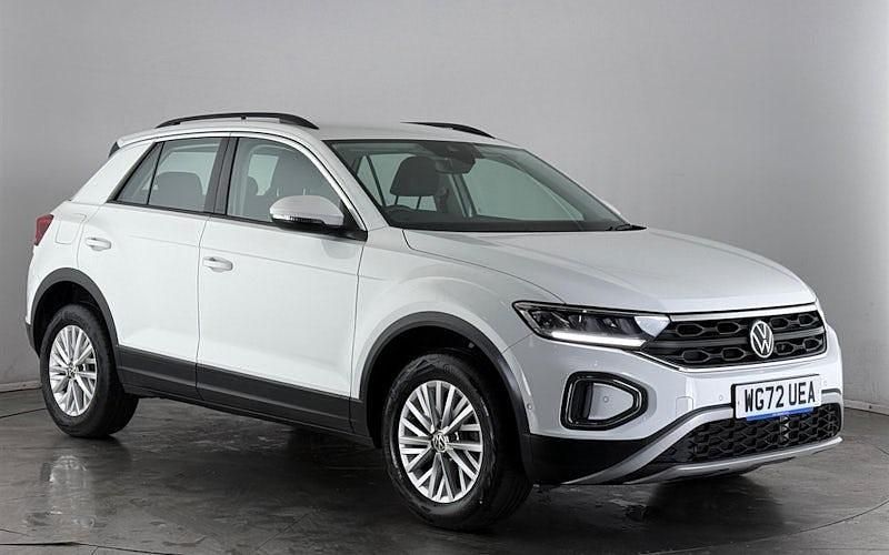 Used 2025 VW T-Roc Life SUV | £20,400 (Good price) - Image 1/3