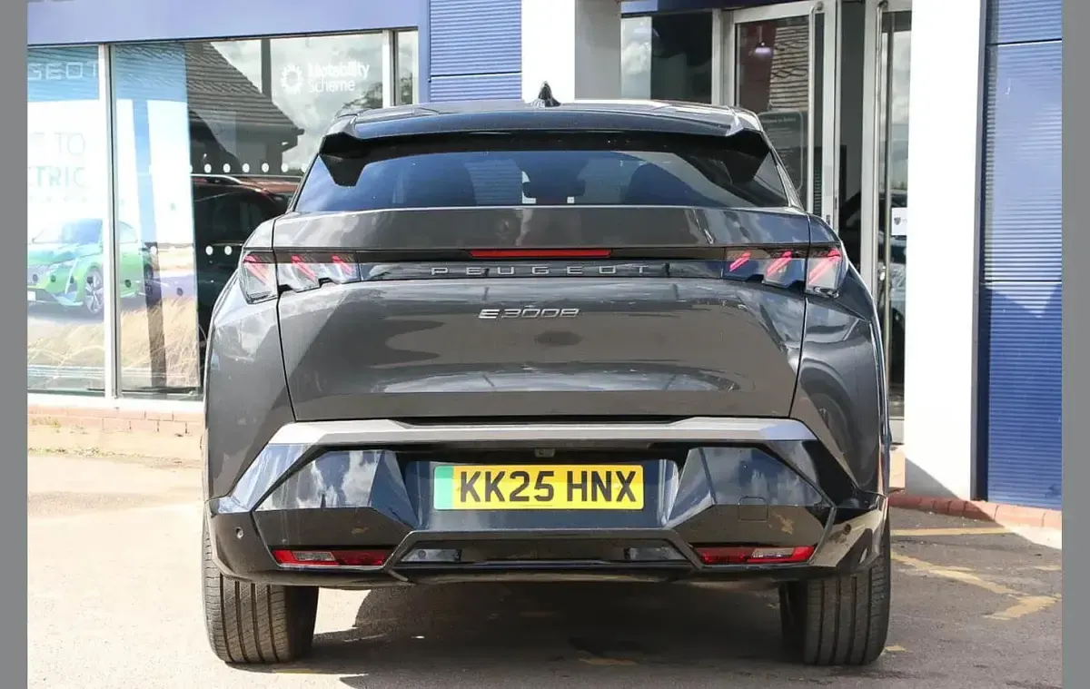 Used Peugeot e-3008 GTi 156 kW (213 HP) 2025 Grey SUV