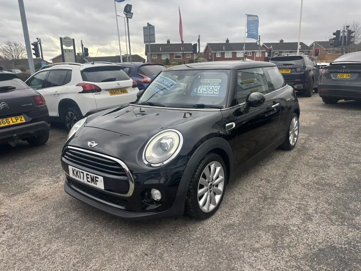 Używany Mini Cooper D Hatch 116 KM (85 kW) 2017 Czarny Hatchback