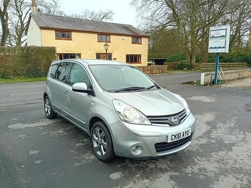 Używany Nissan Note N-TEC 88 KM (64 kW) 2011 Srebrny Hatchback