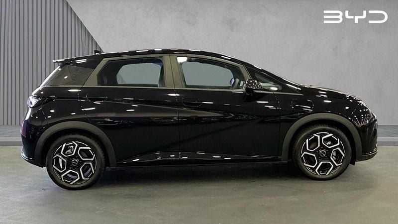 Used BYD Dolphin Comfort 150 kW (204 HP) 2025 Metallic  jet black Hatchback