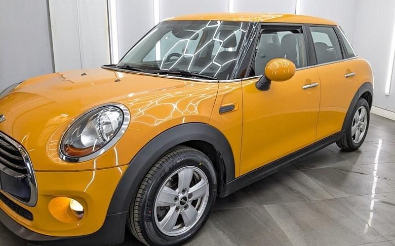 Usado Mini Cooper D Hatch 116 HP (85 kW) 2017 Citadino