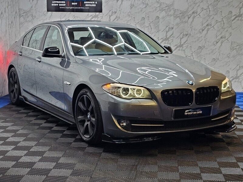 Grey Used 2010 BMW 530 Sedan | £8,300 (Fair price) - Image 1/2