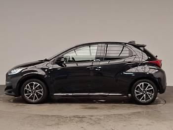 Used Toyota Yaris Hybrid Design 116 HP (85 kW) 2023 Black Hatchback