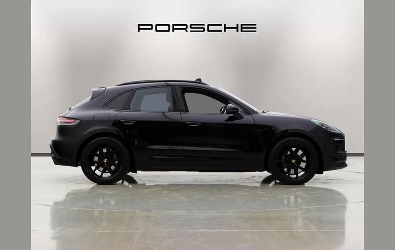 Used Porsche Macan GTS 434 HP (319 kW) 2024 Black SUV