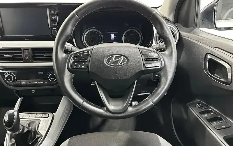 Used Hyundai i10 Premium 84 HP (61 kW) 2022 Grey Hatchback