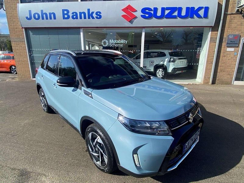 Used Suzuki Vitara 129 HP (94 kW) 2025 Ice greyish blue / black SUV