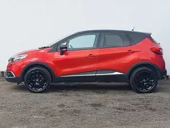 Used Renault Captur Signature 120 HP (88 kW) 2017 Red SUV