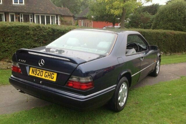 Used Mercedes E320 220 HP (161 kW) 1995 Sedan