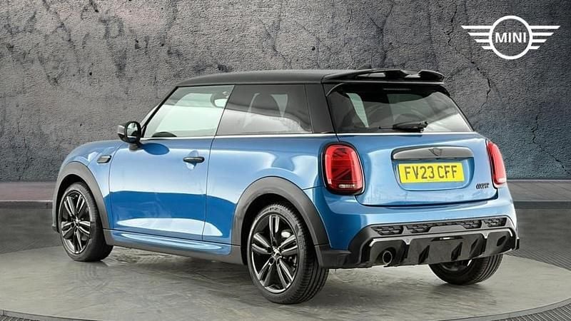 Used Mini Cooper Hatch 134 HP (98 kW) 2023 Blue Hatchback
