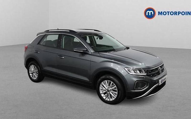 Used 2024 VW T-Roc Life SUV | £15,749 (Fair price) - Image 1/4