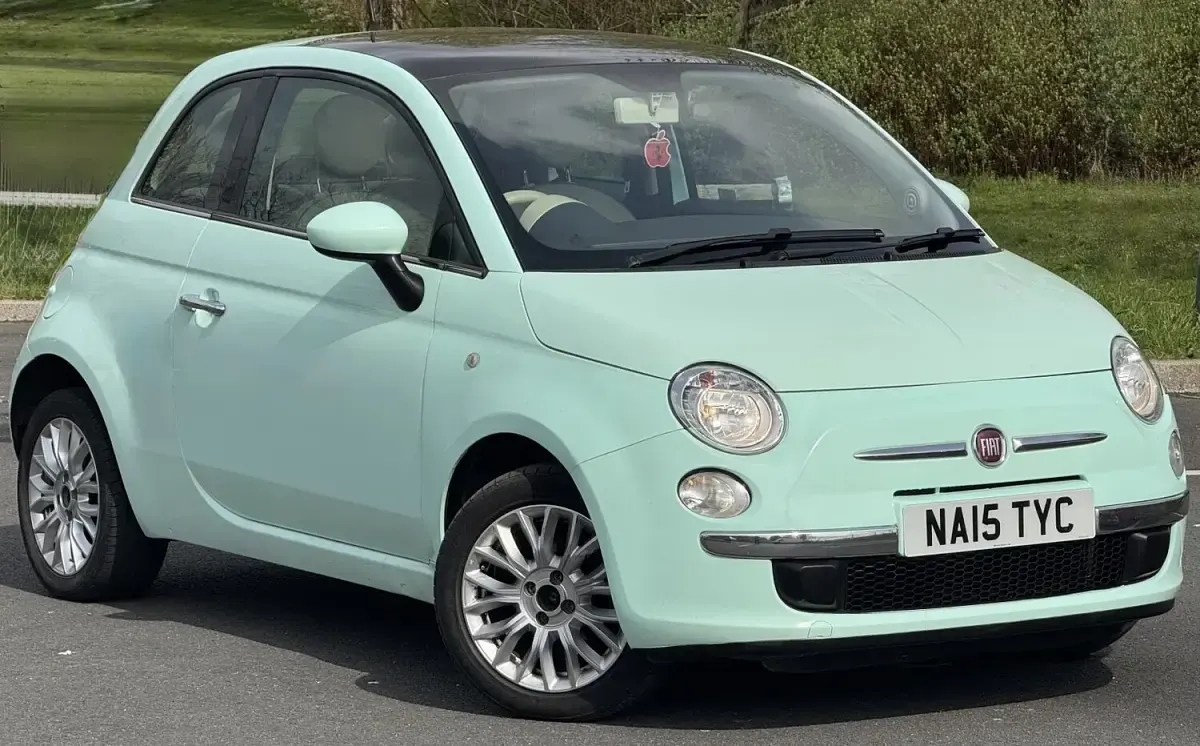 Used Fiat 500 Lounge 69 HP (50 kW) 2015 Green Hatchback