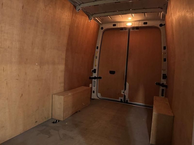 Used VW Crafter Trendline 140 HP (102 kW) 2023 White Van