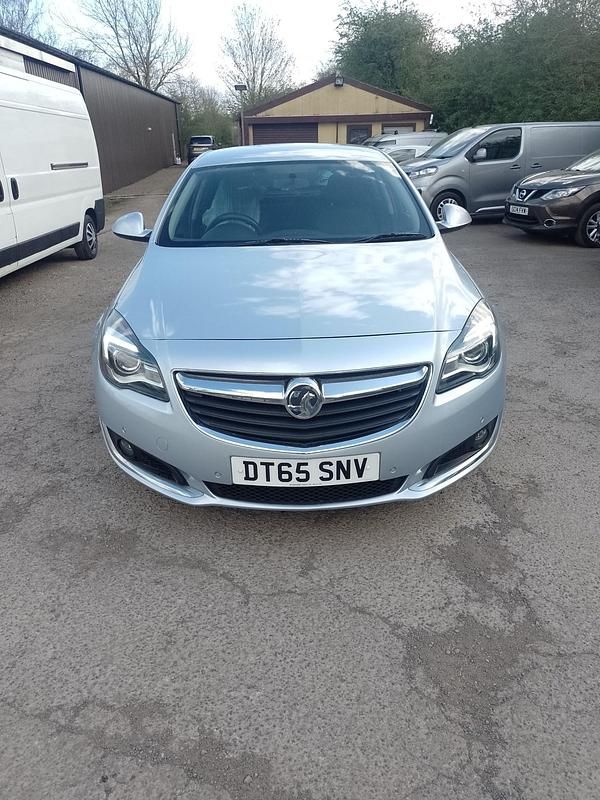 Used Vauxhall Insignia SRi 170 HP (125 kW) 2016 Silver Hatchback