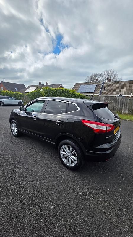 Used Nissan Qashqai Acenta Premium 2014 Black SUV