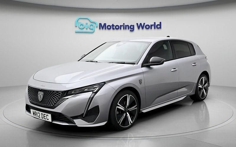Usado Peugeot 308 GT 131 HP (96 kW) 2024 Cinzento Citadino