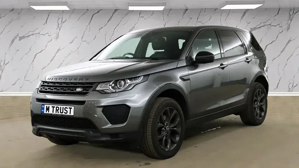 Second-hand Land Rover Discovery Sport Landmark 180 CP (132 kW) 2019 Gri SUV