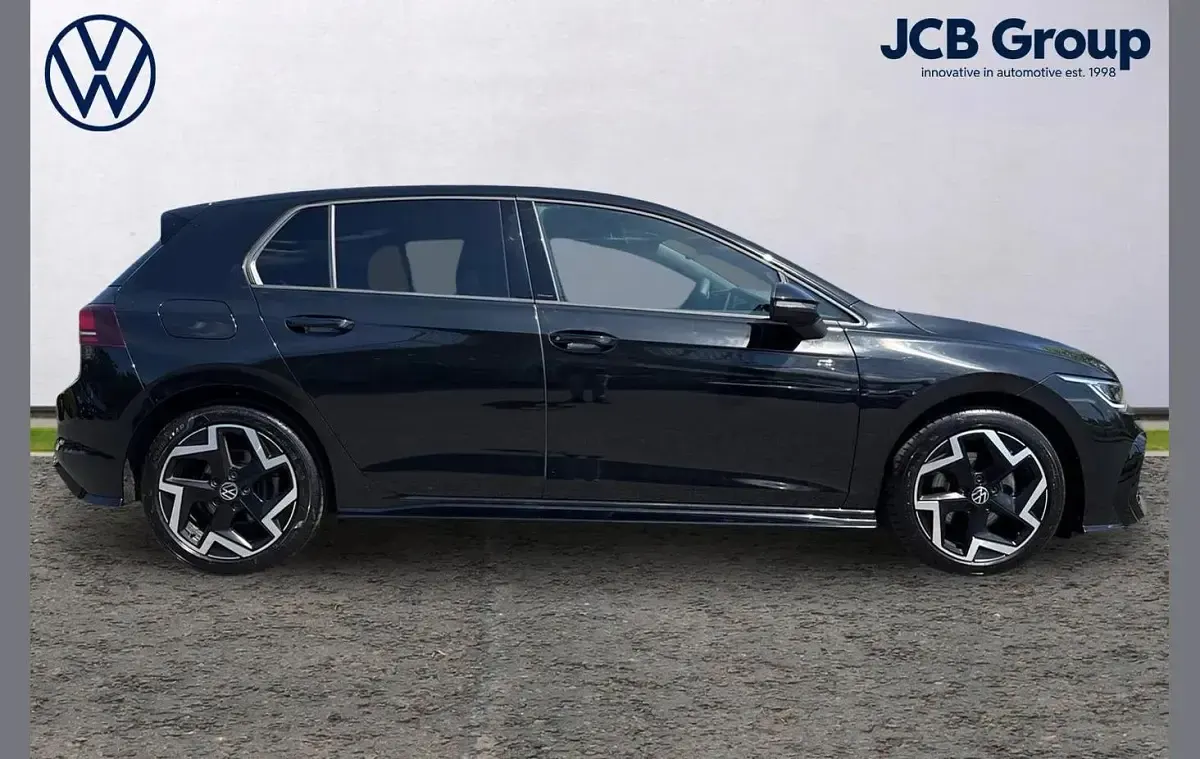 Used VW Golf VIII R-line 150 HP (110 kW) 2025 Black Hatchback