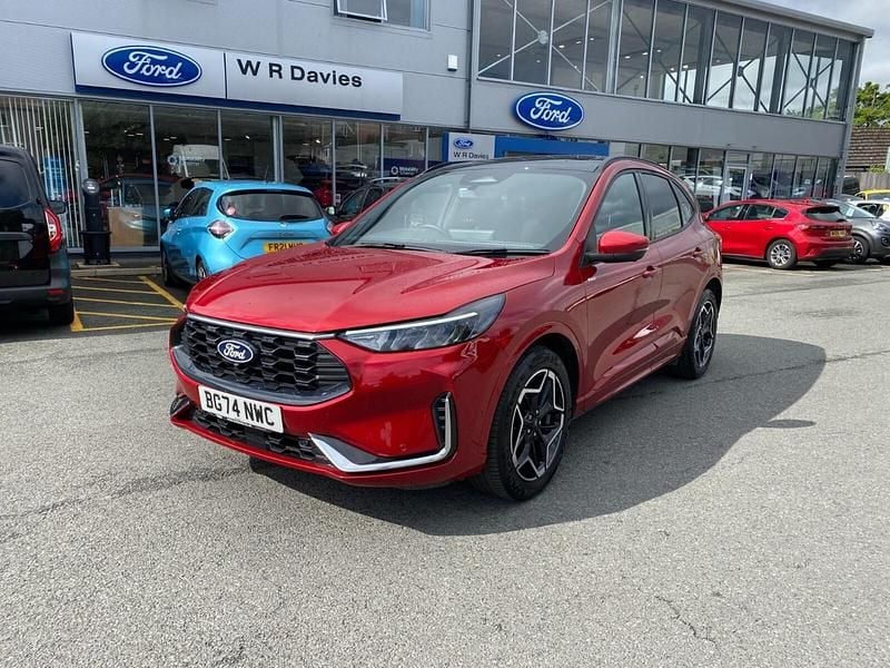 Used Ford Kuga ST-Line X 180 HP (132 kW) 2024 Red SUV