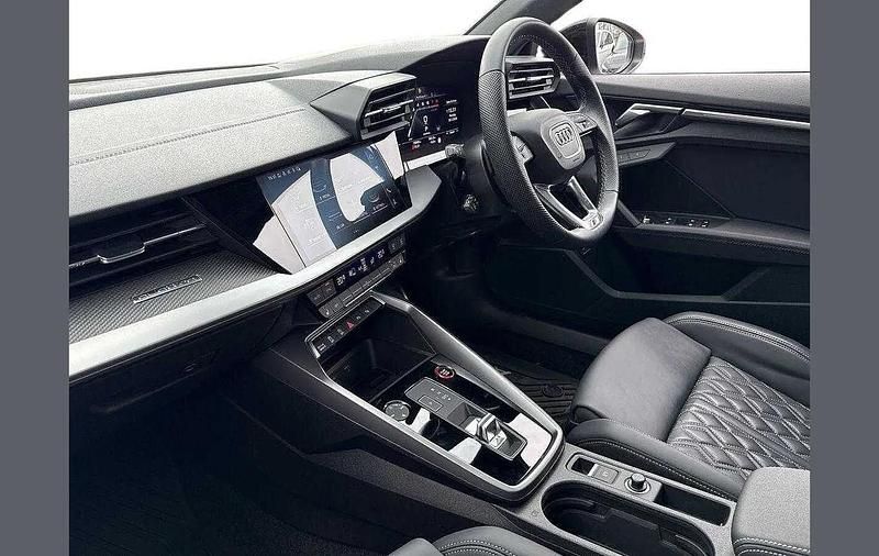 Used Audi S3 Sportback Comfort 310 HP (228 kW) 2023 White Hatchback